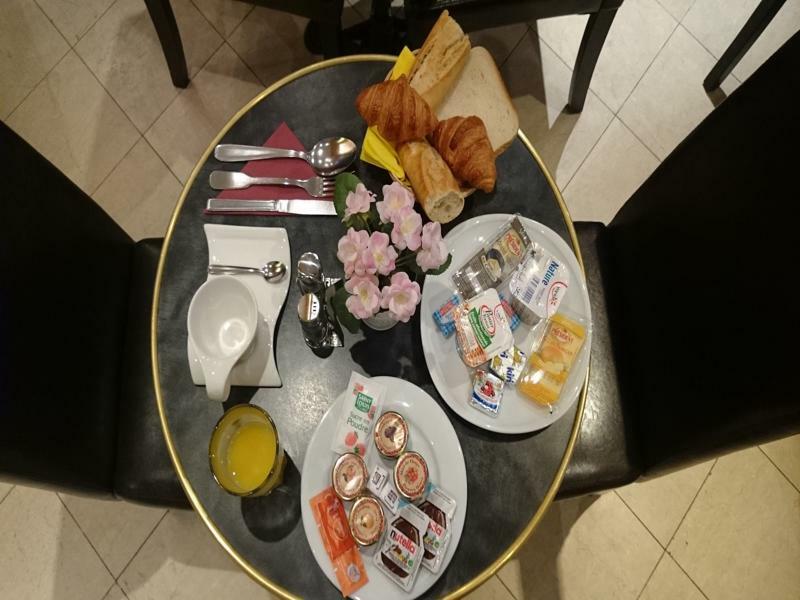 Korner Montmartre Hotel Paris Luaran gambar